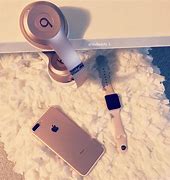 Image result for iPhone 7 Rose Gold Beats Headphones