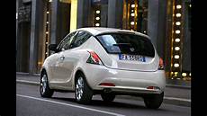 auto 3 porte comprereste ancora un auto a 3 porte auto 3 porte comprereste ancora un auto a 3 porte