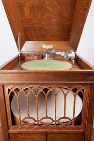Image result for Brunswick Phonograph Model 17
