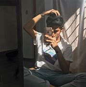 Image result for Mirror Pictures with iPhone Se2016