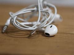 Image result for iphone 7 wireless earbuds