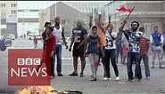 South Africa: Xenophobic violence against foreigners spreads - BBC News
