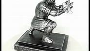 Knight Pen Holder with a Sword Kneeling Soldier Pencil Stand Desk Organizers Fancy Cool Medieval Gift for Men Dad Boyfriend Husband Son Office Home Decor