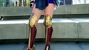 Amazing Wonder Woman Cosplay 🎭 Comic Con #shorts