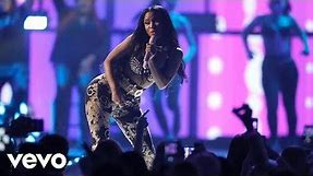 Nicki Minaj - Beez In The Trap & Flawless (Live on iHeartRadio / 2014)