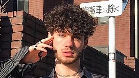 Curly Hairstyle Guide for Men 2020