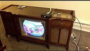 1964 magnavox color roundie vintage tv with tube amplifier