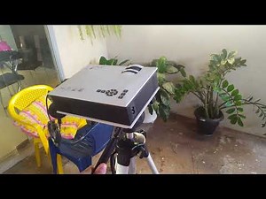 UNIC UC 46 Projector