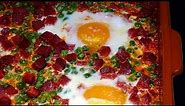 Una deliciosa receta de Huevos a la flamenca o huevos al plato, muy fácil. Loli Domínguez