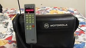 Motorola America Series 820 bag phone (1991)