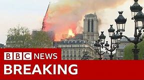 The moment Notre-Dame’s spire fell - BBC News