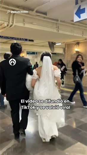 ¡Se casan y van a la estación Hidalgo para tomarse fotos!
