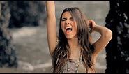Victoria Justice - Beggin' On Your Knees (Official from Victorious)