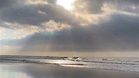 Beautiful mirror reflections at sunrise by the ocean #ocean #calm #waves #cloudreflection #clouds #reflection #longisland #fireisland #sentimental #KennyG | Klara Nemeti