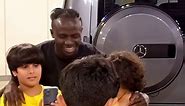 ‏Sadio Mané with the Musketeers 💛