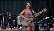Caroline Jones - "Worth The Wait/Danny’s Song" (Live Opening for Jimmy Buffett and The Eagles)