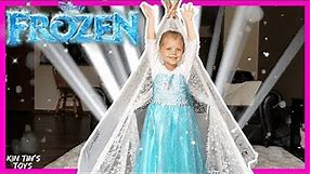 Kids Costume Runway Show With Elsa & Anna from Frozen & MORE!
