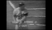Harmon Killebrew (Twins) hits a homerun off Don Drysdale (Dodgers) (1965 World Series Game 4)