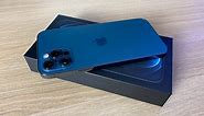 Unboxing de l’iPhone 12 Pro Bleu Pacifique avant sa sortie et premier démarrage !