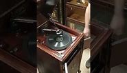 Victor Mahogany Antique Victrola Record Player Phonograph VV-XI & Records