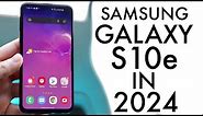 Samsung Galaxy S10e In 2024! (Still Worth It?) (Review)