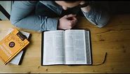 Como estudiar y leer la Biblia para principiantes | 5 consejos simples y Fácil
