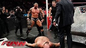 Big Show vs. The Shield & Randy Orton - 4-on-1 Handicap Match: Raw, Nov. 4, 2013