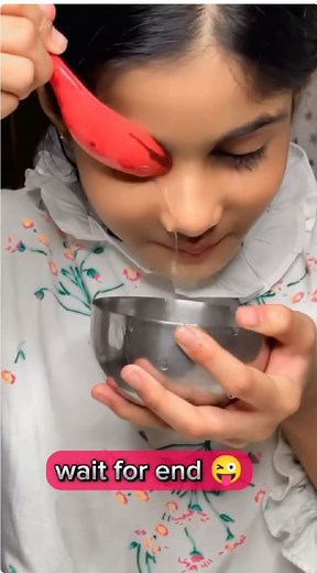 नैनों से बहते अश्कों के धारों में हमने तुझको देखा चांद सितारों | Kailash Kc