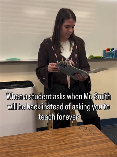 Don’t let this be you! Becoming the favorite sub can be a tall order… but Senya subs are up for the challenge 💪☺️ #substitute #teaching #education #sidegig
