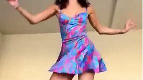 New mini shuffle dance tutorial 💃💃 . . #dancetutorial #shuffling #shufflegirl #dancelifestyle #dancinggirl #dancingqueen #dancereels #shuffledance #cuttingshapes #trendingreels #viralpost | Sofia Maria