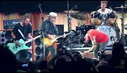 Pearl Jam with Neil Young - Rockin in the free world Toronto 2011 COMPLETE