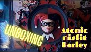 Unboxing the Atomic Misfit Harley Quinn Wall Hanging from Sideshow!