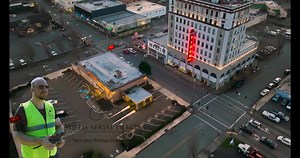 Aerial Downtown Coos Bay Central business District for SW Oregon Video Courtesy: Willis Aerial Imagery Ad: Please enjoy this brief message from one of our sponsors (contributing photographer) SAVING TIME, MAKING FIRST IMPRESSIONS, AND ACHIEVING QUICKER SALES IN REAL ESTATE WITH PROFESSIONAL PHOTOGRAPHY 🏡 Are you a real estate agent or homeowner struggling to attract potential buyers or tenants? Look no further! Let me introduce you to the incredible benefits of professional photography in solvi