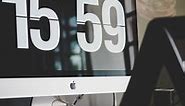 15 Aesthetic Mac Clock Screensavers for Your Mac