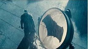 Batman v Superman: Dawn Of Justice - Ultimate Edition (Bat Signal Scene)