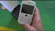 White BlackBerry Curve 9320 Unboxing