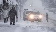 Heavy snow closes schools, snarls traffic in southwestern B.C.