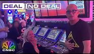 Howie Mandel Surprises Deal Or No Deal Fans In Vegas | Deal Or No Deal