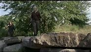 The Walking Dead 10x1 Carol Encarando A Alpha (DUBLADO)