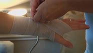 How to Wrap a Wrist With an Ace Bandage