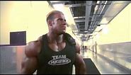 Jay Cutler runs into Ronnie Coleman at 2008 Mr. Olympia