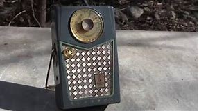 Emerson 888 Pioneer Transistor radio 1958