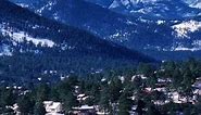 🚨 The first snow of the season has arrived in Estes Park, and it’s become a real-life snow globe ! ❄️ ❄️ Check out these videos to see what it looks like right now! We have a lot of fun things planned for this winter, learn more here: https://www.visitestespark.com/events-calendar/holidays/ Do you plan on visiting Estes Park this winter? Let us know in the comments! #visitestespark #estesparkcolorado #colorado #winter #firstsnow #snowglobe