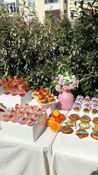 Buffet d’anniversaire : mignardises et cocktails savoureux