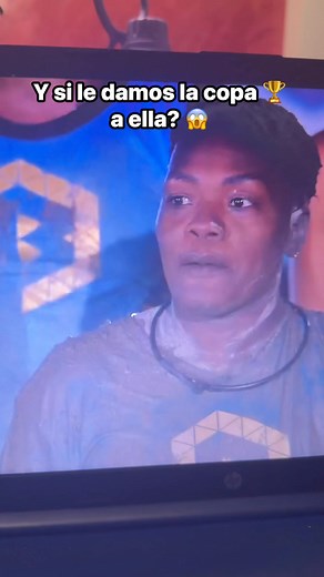 Tesa de tesaaaaaaaassss! Que bendición tener una mujer así en nuestro país, mostrando nuestra fuerza #DesafioTheBox #desafio #desafioxx #beta #cicloperfecto | Sara Cifuentes - Desafio The Box