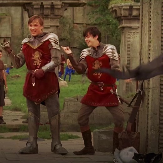 narnia prince caspian bloopers - #narnia #princecaspian #edmundpevensie #skandarkeynes #lucypevensie #georgiehenley #williammoseley #fypシ #bloopers