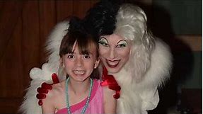 Meeting Cruella de Vil at Mickey's Halloween Party! - Magic Kingdom, Walt Disney World, Florida