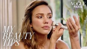 Jessica Alba’s Glamorous Bronzed Makeup Look | My Beauty Tips | Vogue Paris