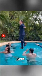 Berjalan di Atas Air? Ini Rahasianya Bikin Kamu Terpana!#faktaunik #jalandiatasair #viralshort