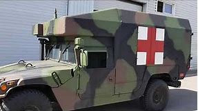 Humvee m997 maxi ambulance 1/2